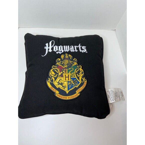 Universal Studios- Wizarding World Of Harry Potter Hogwarts Throw Pillow 13” - Picture 4 of 5